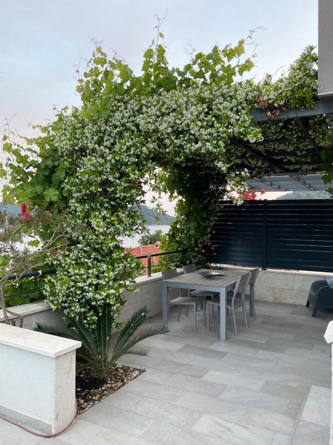 Villa Iva Lastovo 우블리 외부 사진